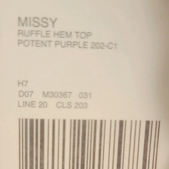 Ruffle Hem Top NWT - Picture 5 of 5